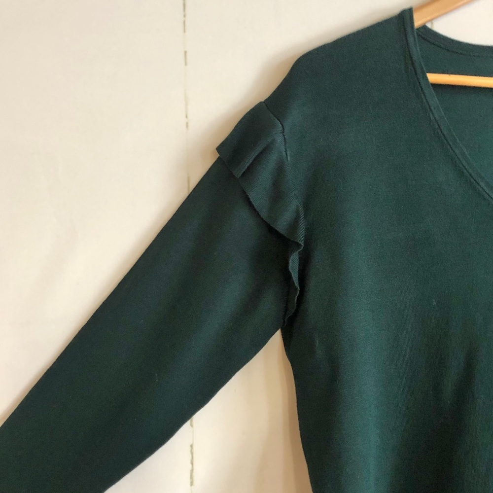 Calvin Klein Mallard Green Sweater - Picture 2 of 8